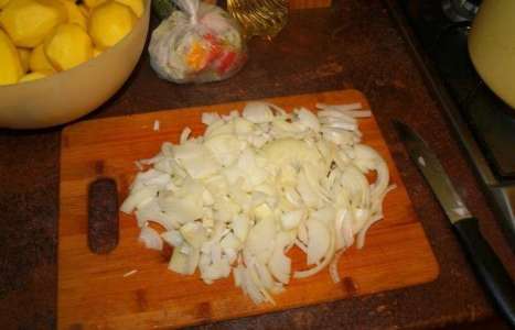 Аппетитное рагу со свининой и овощами рецепт с фото по шагам - фото 3 шага 