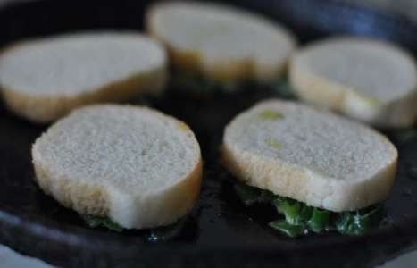 Горячие бутерброды с зеленым луком рецепт с фото по шагам - фото 4 шага 