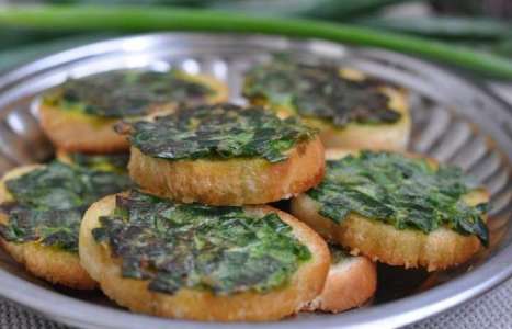 Горячие бутерброды с зеленым луком рецепт с фото по шагам - фото 5 шага 