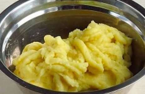 Картофельный хворост рецепт с фото по шагам - фото 2 шага 