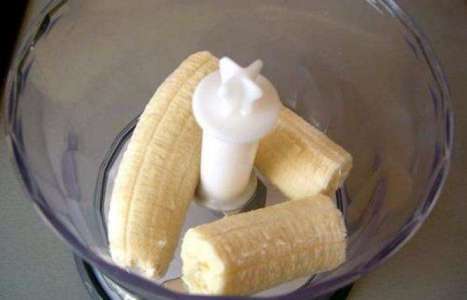 Клубнично-банановый коктейль рецепт с фото по шагам - фото 1 шага 