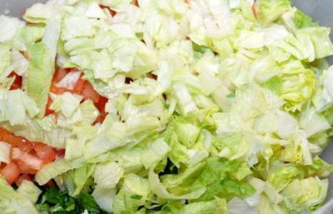 Легкий овощной салат рецепт с фото по шагам - фото 3 шага 