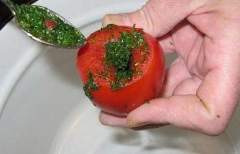 Малосольные помидоры рецепт с фото по шагам - фото 4 шага 