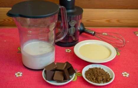 Мороженое с шоколадной крошкой рецепт с фото по шагам - фото 1 шага 