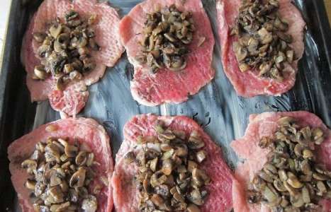 Мясо по-французски без картофеля рецепт с фото по шагам - фото 4 шага 