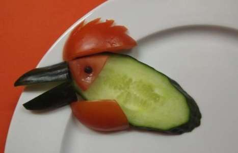 Овощной салат-нарезка «Петух» рецепт с фото по шагам - фото 4 шага 