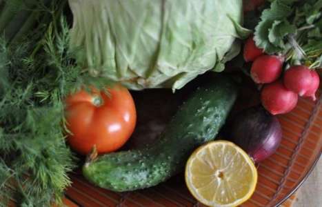 Овощной салат с маслом рецепт с фото по шагам - фото 1 шага 