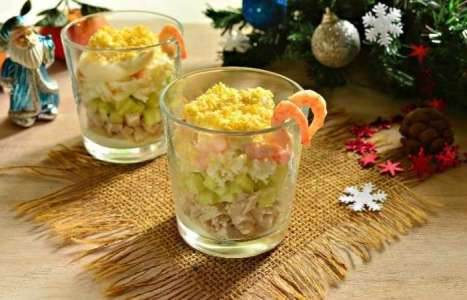 Праздничный салат с креветками рецепт с фото по шагам - фото 9 шага 