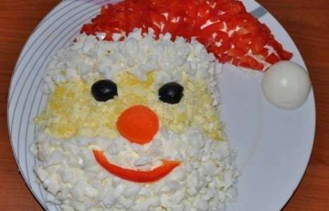 Салат «Дед Мороз-Красный нос» рецепт с фото по шагам - фото 6 шага 
