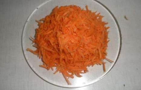 Салат из капусты с морковью и перцем на зиму рецепт с фото по шагам - фото 5 шага 