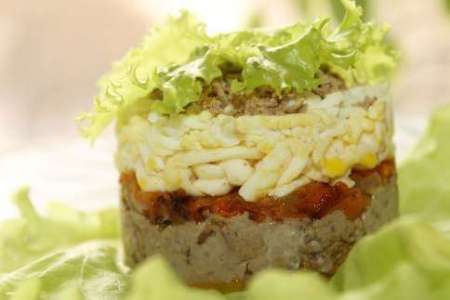 Салат из печени с плавленным сыром рецепт с фото по шагам - фото 5 шага 