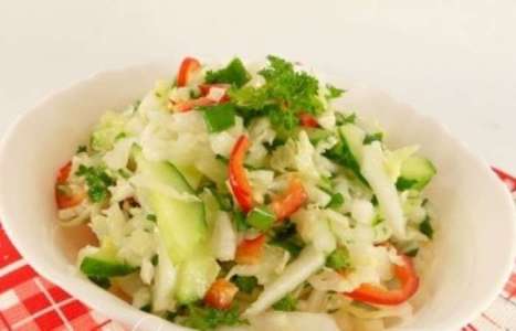 Салат из пекинской капусты с овощами рецепт с фото по шагам - фото 7 шага 