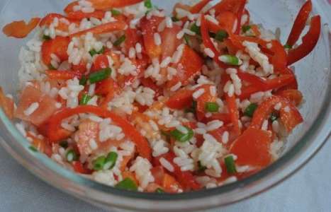Салат из перца и помидоров с рисом рецепт с фото по шагам - фото 4 шага 
