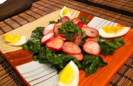 Салат из шпината с маринованным редисом рецепт с фото по шагам - фото 9 шага 