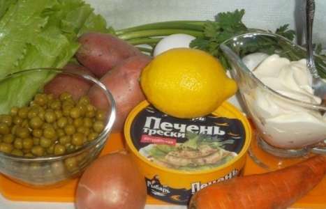 Слоеный салат из печени трески с овощами рецепт с фото по шагам - фото 1 шага 