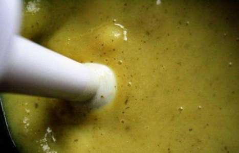Суп-пюре из сельдерея рецепт с фото по шагам - фото 9 шага 