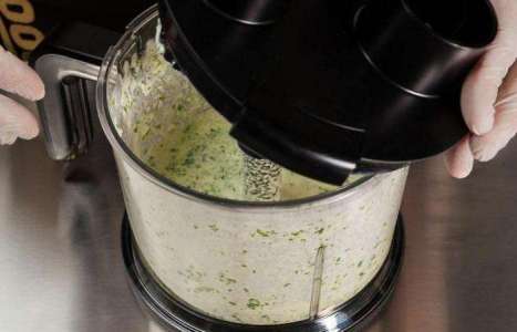 Суп-пюре со шпинатом рецепт с фото по шагам - фото 4 шага 