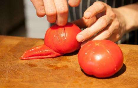 Томатный сок из свежих помидоров рецепт с фото по шагам - фото 3 шага 