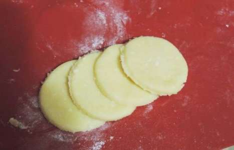 Творожное печенье «Розочки» рецепт с фото по шагам - фото 5 шага 