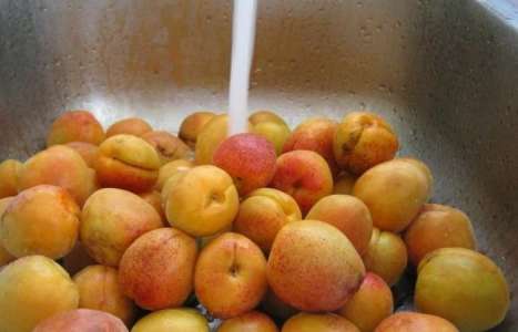Варенье из абрикосов без воды рецепт с фото по шагам - фото 1 шага 