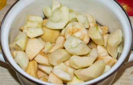 Варенье из яблок без кожуры рецепт с фото по шагам - фото 2 шага 