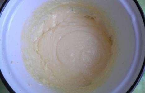 Вкусные ванильные капкейки рецепт с фото по шагам - фото 4 шага 
