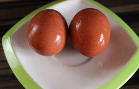 Яйца, крашеные паприкой рецепт с фото по шагам
