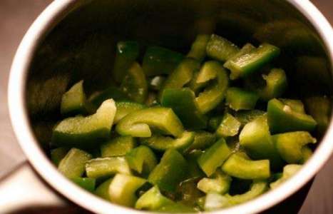 Зеленый сливочный соус рецепт с фото по шагам - фото 1 шага 